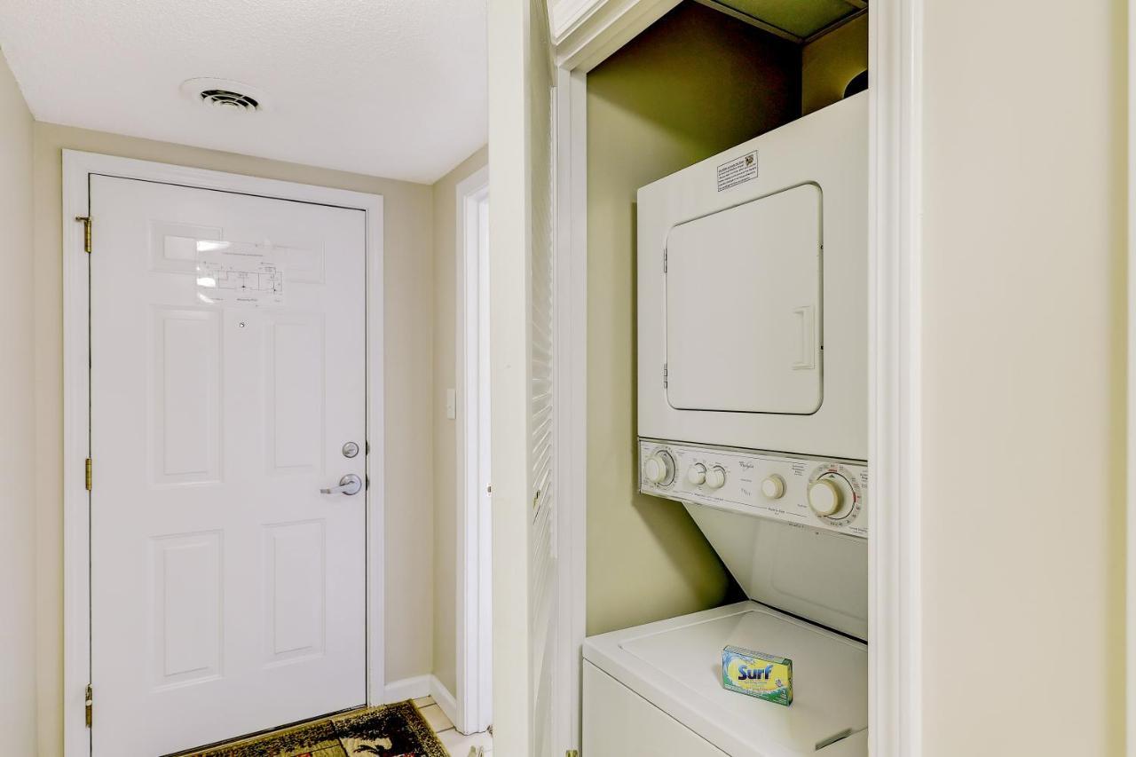 Lazy Bear Whispering Pines 111 Apartment Pigeon Forge Bagian luar foto